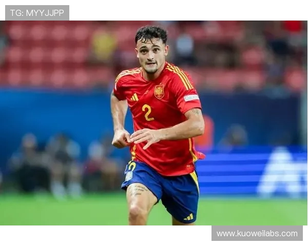 沃克离队引关注AC米兰瞄准阿尔梅里亚后卫普比尔补强防线