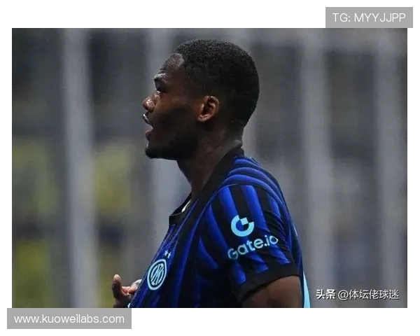 加图索亲临梅阿查现场关注蓝黑军团大战紫百合，重点考察意大利国脚